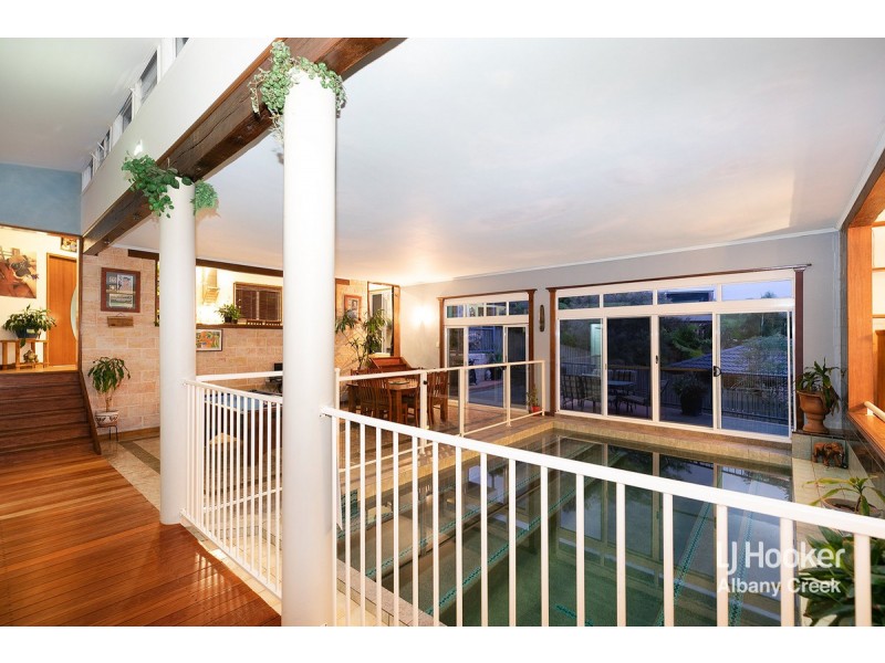 10 Mascotte Court, Eatons Hill QLD 4037