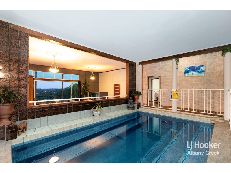 10 Mascotte Court, Eatons Hill QLD 4037