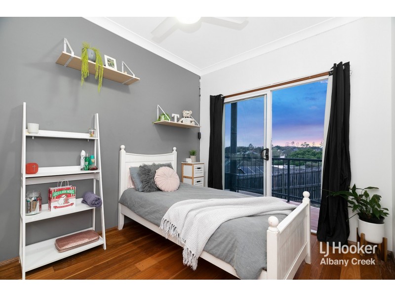 10 Mascotte Court, Eatons Hill QLD 4037