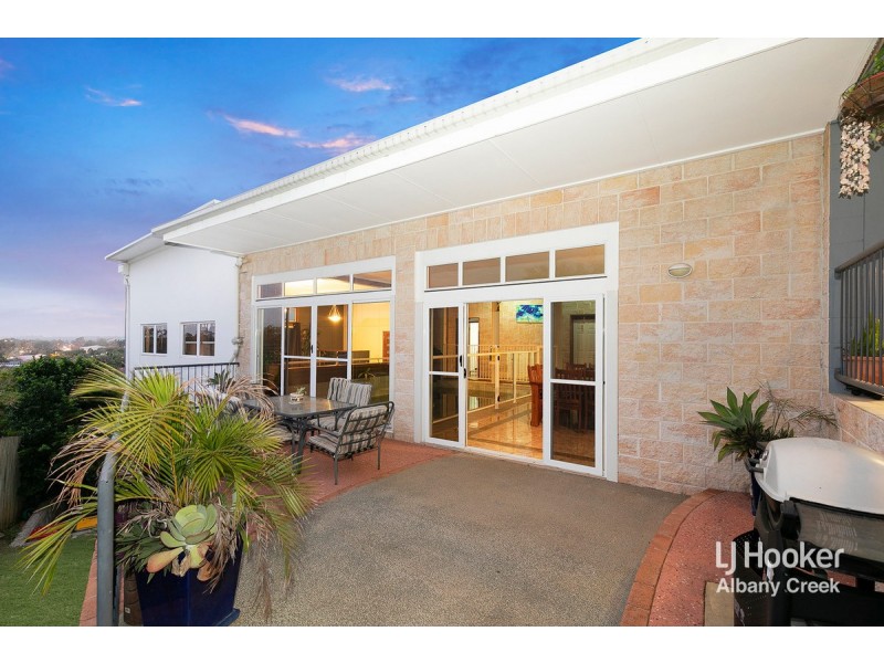 10 Mascotte Court, Eatons Hill QLD 4037