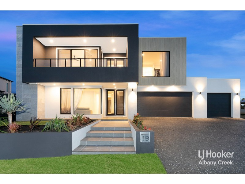 19 Superior Parade, Bridgeman Downs QLD 4035