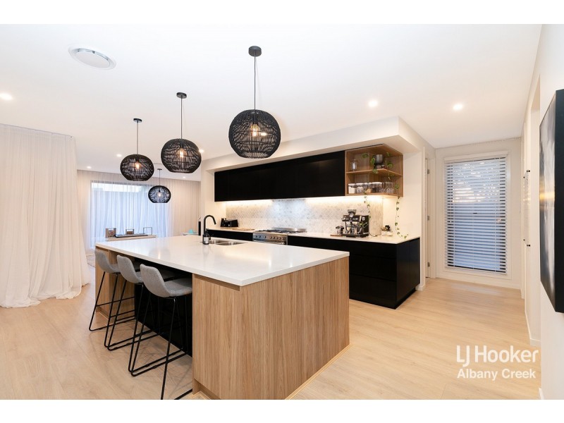 19 Superior Parade, Bridgeman Downs QLD 4035