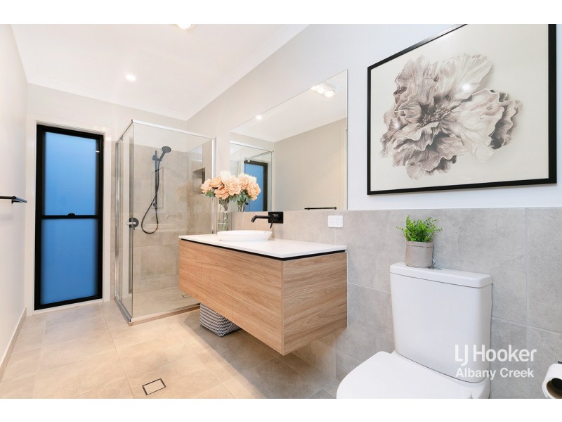 19 Superior Parade, Bridgeman Downs QLD 4035