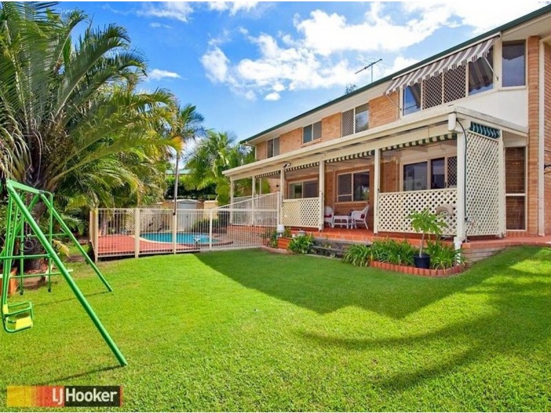 17 Atoll Crescent, Eatons Hill QLD 4037