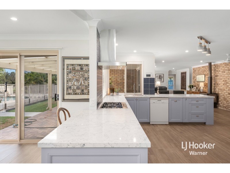 4 Bellbird Court, Warner QLD 4500