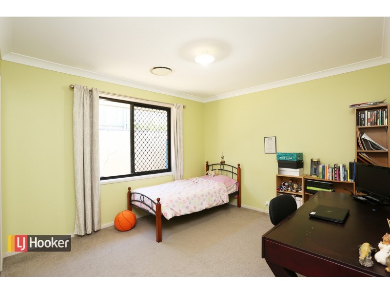 42 Ballyalla Crescent, Warner QLD 4500