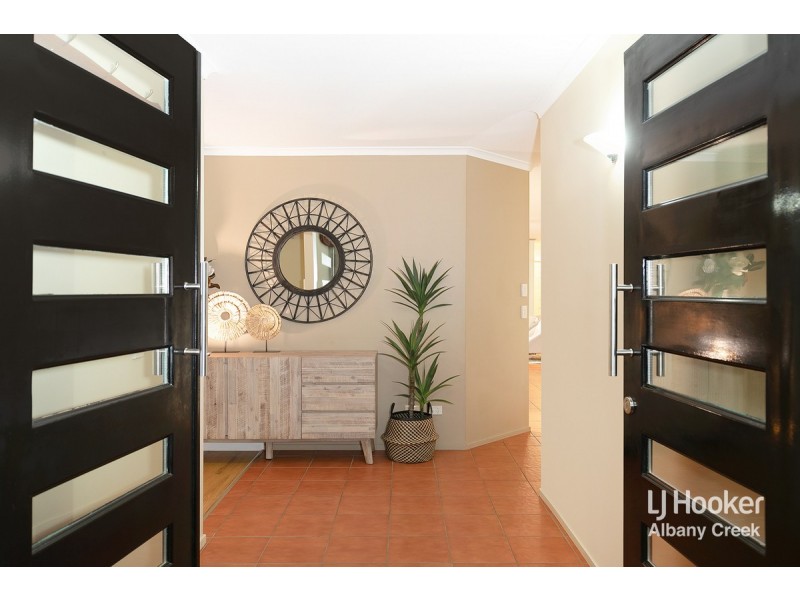 5 Janna Court, Eatons Hill QLD 4037