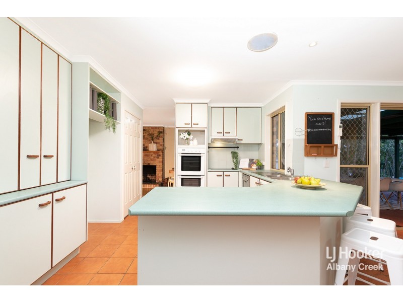 5 Janna Court, Eatons Hill QLD 4037