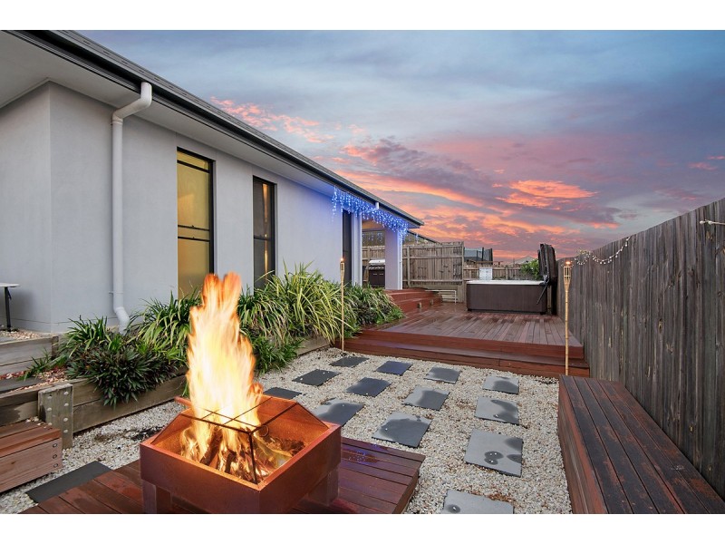 43 Kidston Crescent, Warner QLD 4500