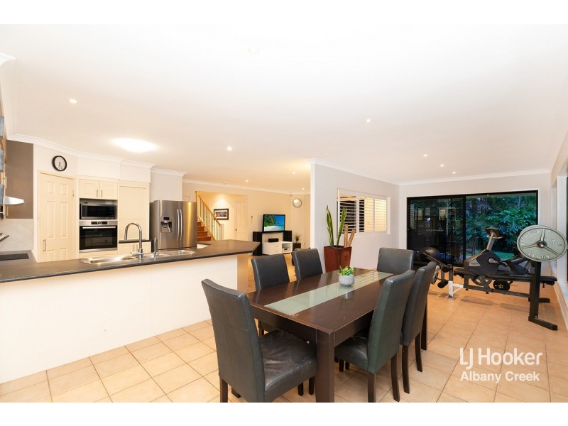 20 Bunyaville Close, Arana Hills QLD 4054