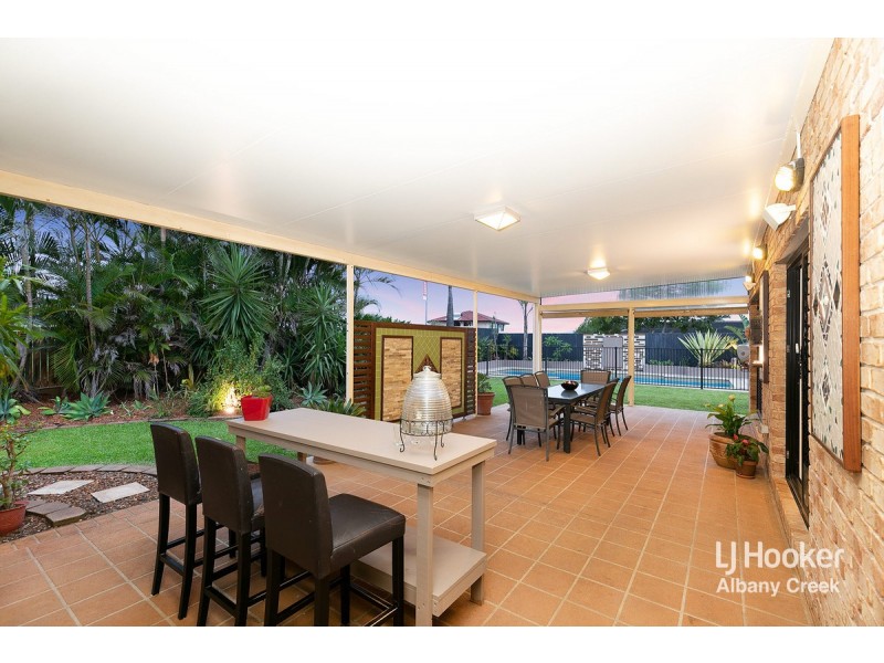 20 Bunyaville Close, Arana Hills QLD 4054