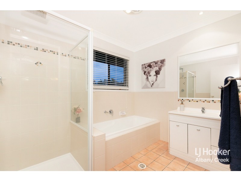 20 Bunyaville Close, Arana Hills QLD 4054