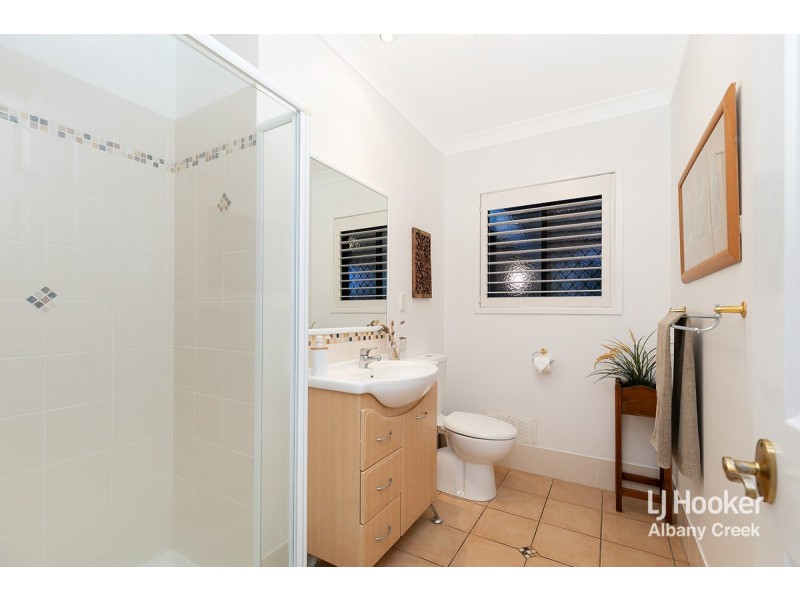 20 Bunyaville Close, Arana Hills QLD 4054