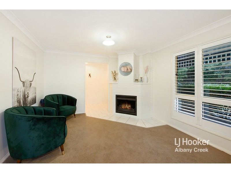 6 Peterson Place, Bridgeman Downs QLD 4035