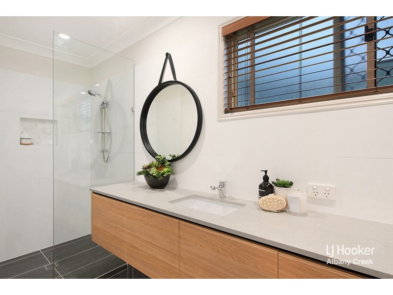 38 Jinker Track, Albany Creek QLD 4035