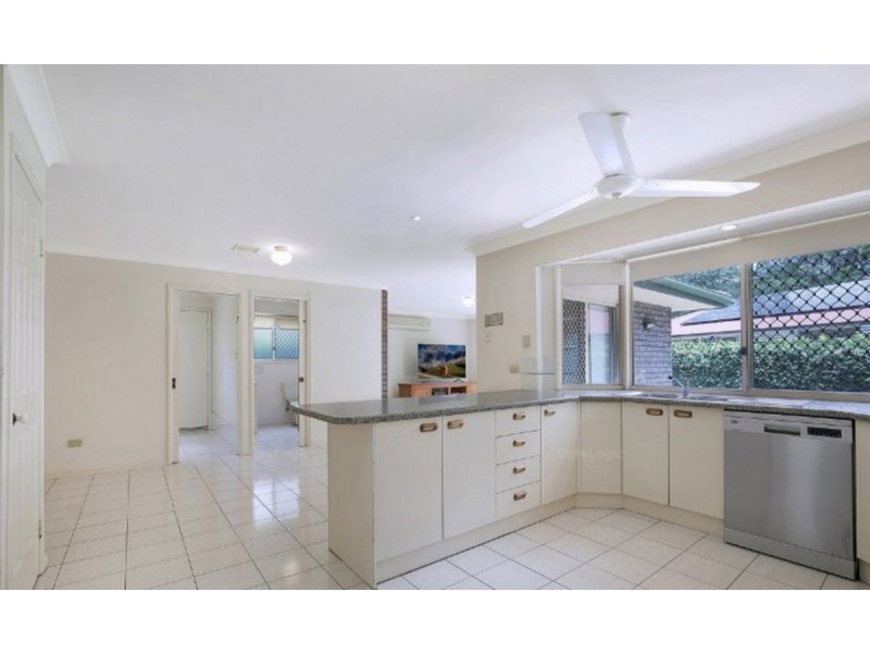 36 Peterson Place, Bridgeman Downs QLD 4035