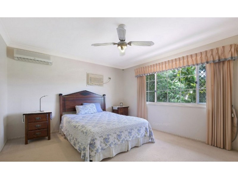 36 Peterson Place, Bridgeman Downs QLD 4035