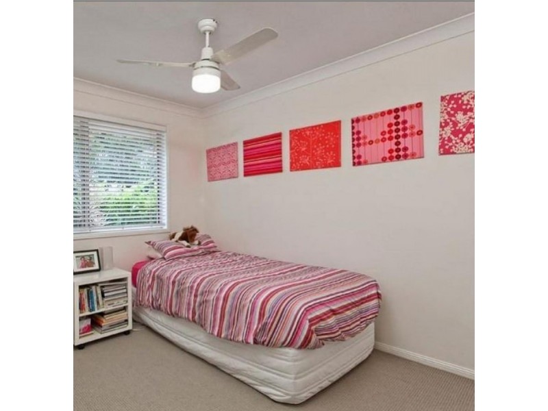 48 Silkyoak Way, Albany Creek QLD 4035