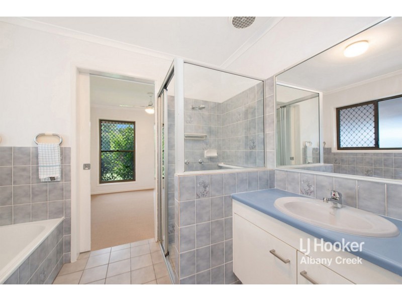 1 Leto Court, Eatons Hill QLD 4037