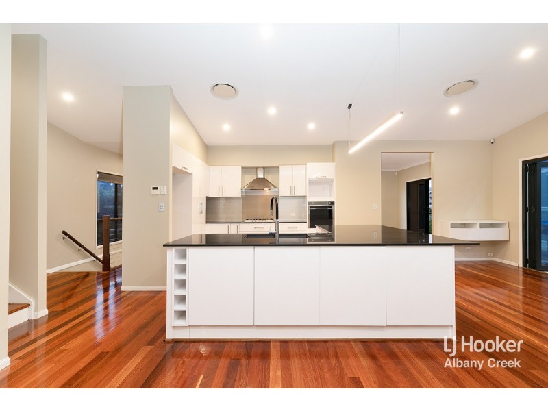 5 Perla Close, Eatons Hill QLD 4037