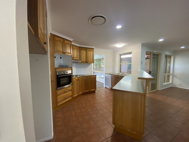 22 Queen Elizabeth Drive, Eatons Hill QLD 4037