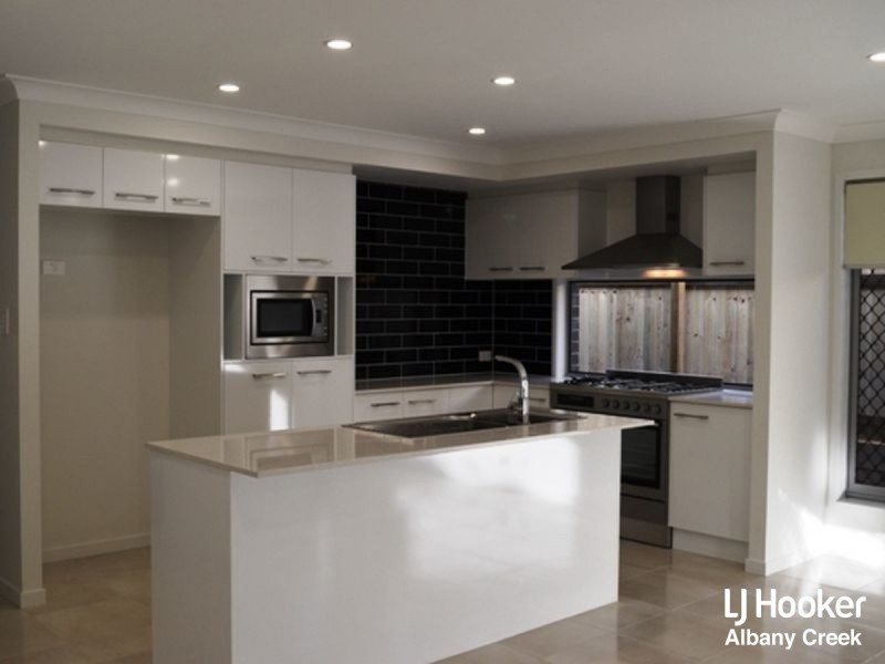 14 Toorak Road, Albany Creek QLD 4035