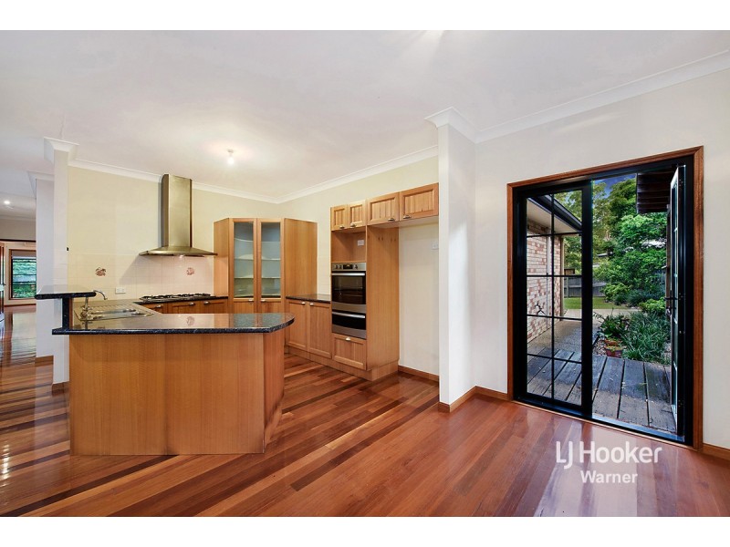 16 Crebra Lane, Cashmere QLD 4500