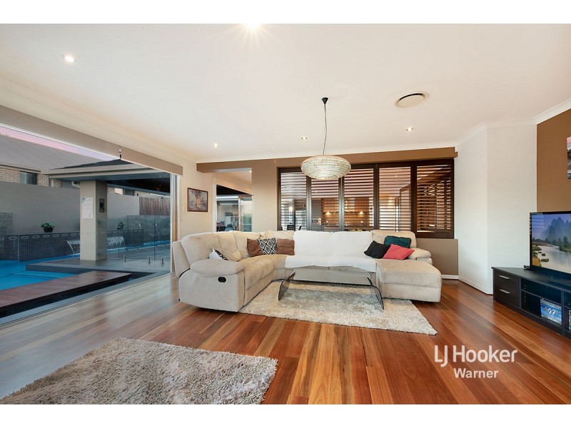 50 Como Circuit, Warner QLD 4500