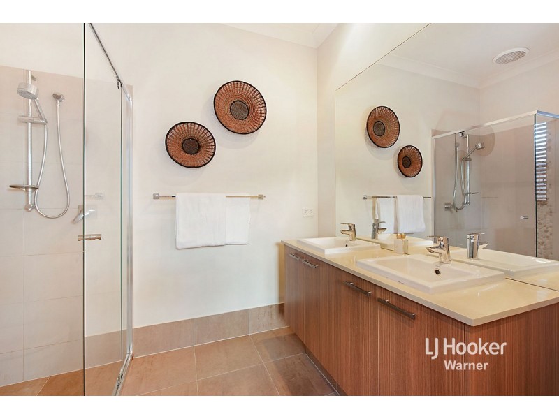 50 Como Circuit, Warner QLD 4500