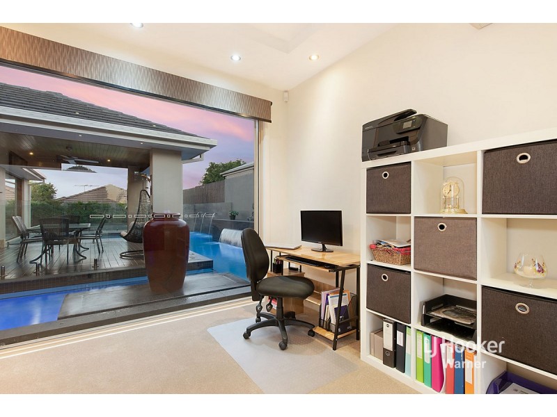 50 Como Circuit, Warner QLD 4500