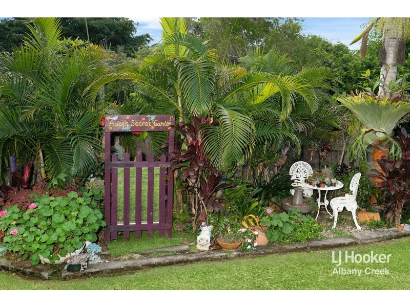 38 Marina Court, Eatons Hill QLD 4037