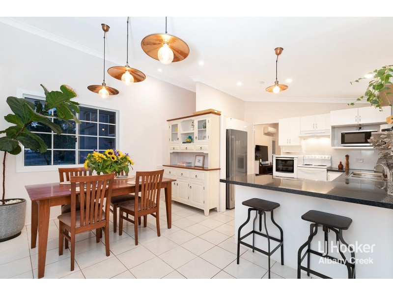 35 View Crescent, Arana Hills QLD 4054