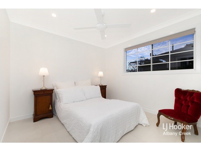 35 View Crescent, Arana Hills QLD 4054