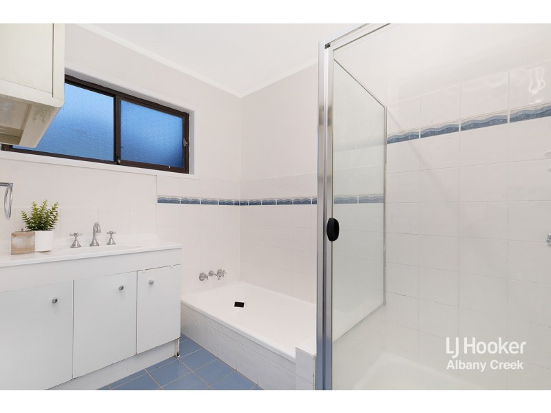 35 View Crescent, Arana Hills QLD 4054