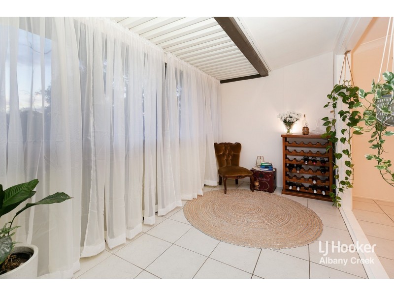 35 View Crescent, Arana Hills QLD 4054