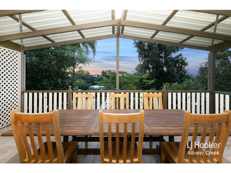 35 View Crescent, Arana Hills QLD 4054