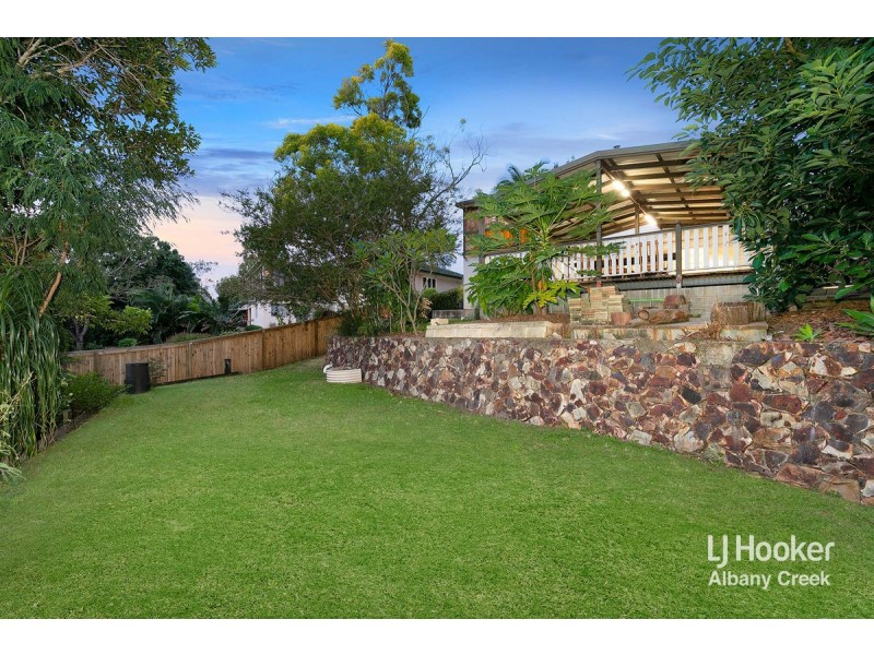 35 View Crescent, Arana Hills QLD 4054