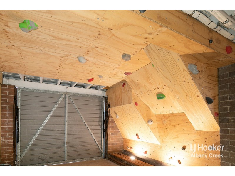 35 View Crescent, Arana Hills QLD 4054