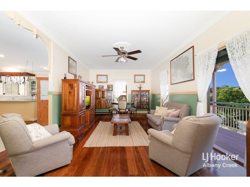 64 Saraband Drive, Eatons Hill QLD 4037