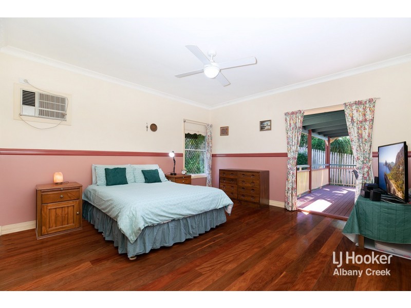 64 Saraband Drive, Eatons Hill QLD 4037