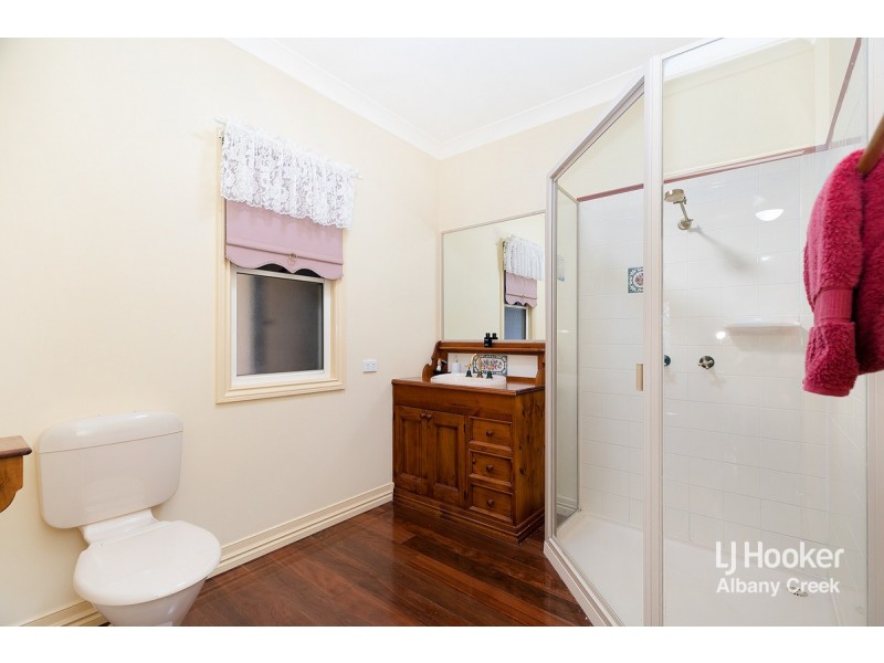 64 Saraband Drive, Eatons Hill QLD 4037