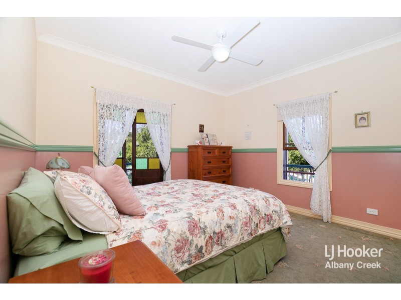 64 Saraband Drive, Eatons Hill QLD 4037