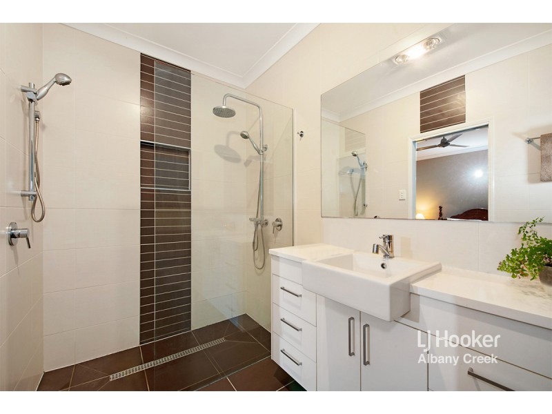 8 Turpentine Court, Albany Creek QLD 4035