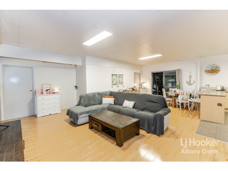 166 Church Road, Eatons Hill QLD 4037