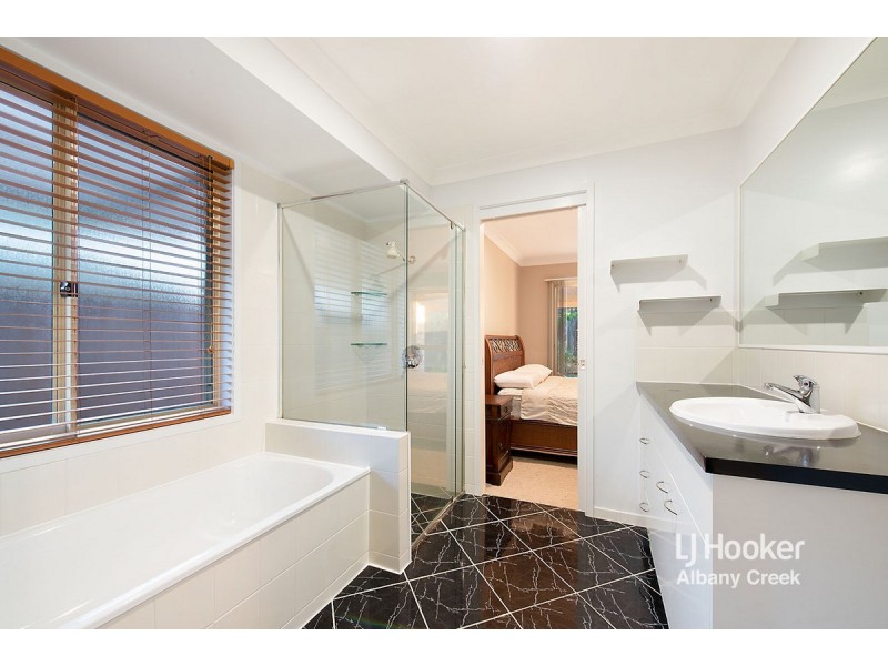 37 Ballinger Crescent, Albany Creek QLD 4035