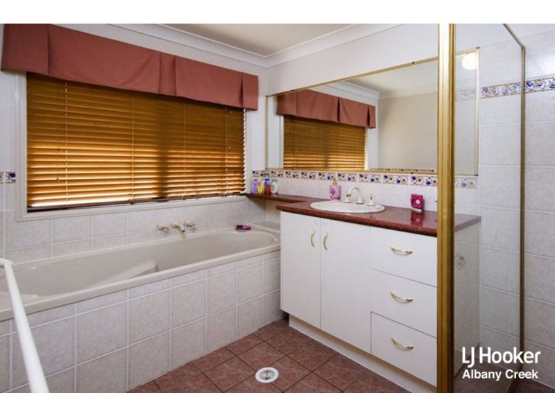4 Rafter Avenue, Albany Creek QLD 4035
