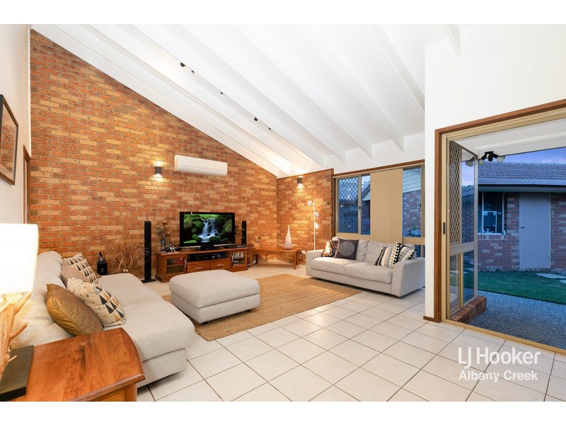 8 Finch Court, Albany Creek QLD 4035