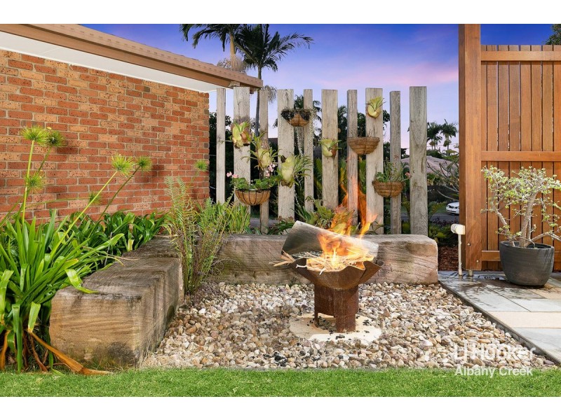 8 Finch Court, Albany Creek QLD 4035