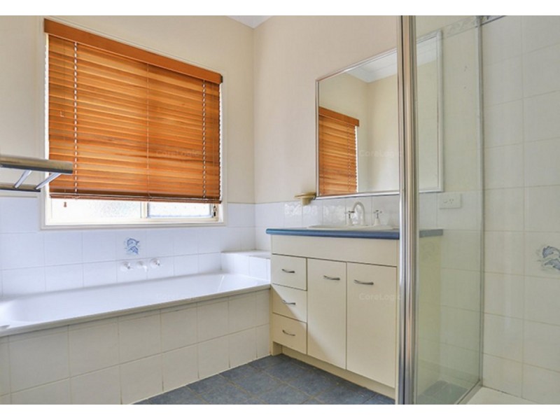 112 Saraband Drive, Eatons Hill QLD 4037