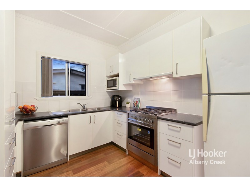 23 Bowers Road South, Everton Hills QLD 4053